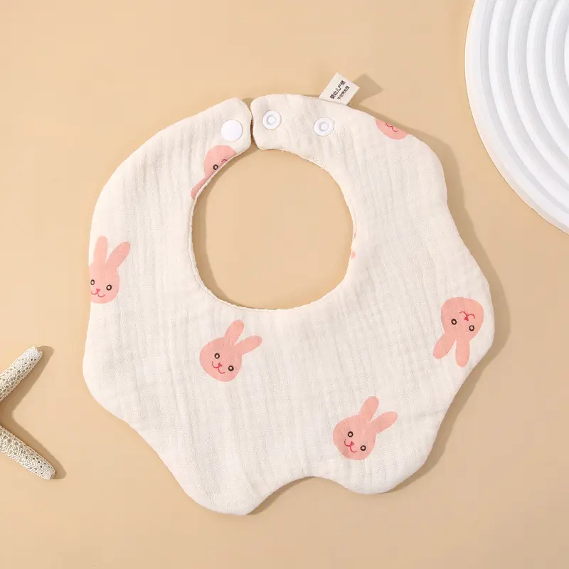 Petal-shaped bib (6).jpg