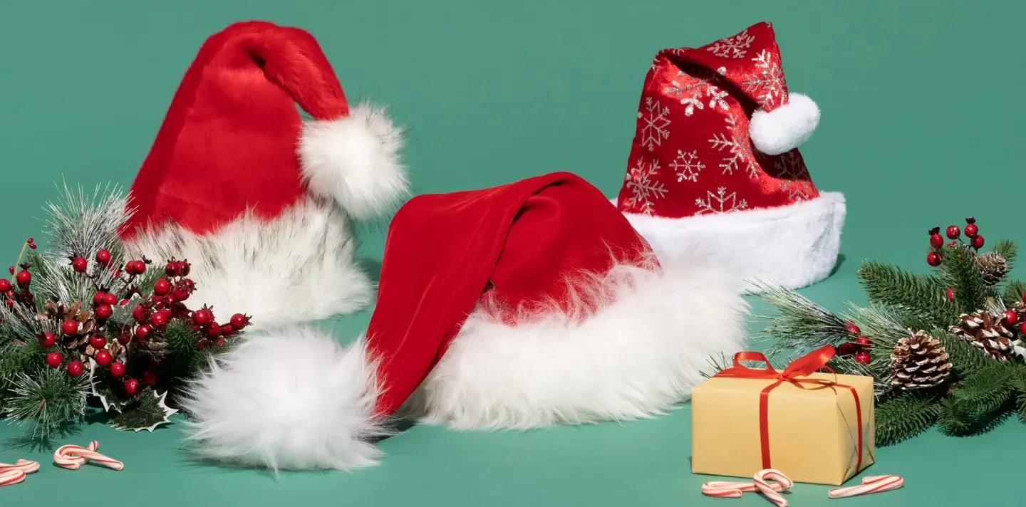 santahats-2048px-8559-2x1-1.jpg