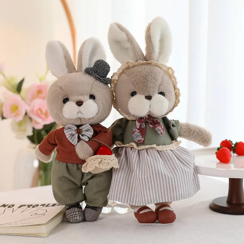 couple plush toys